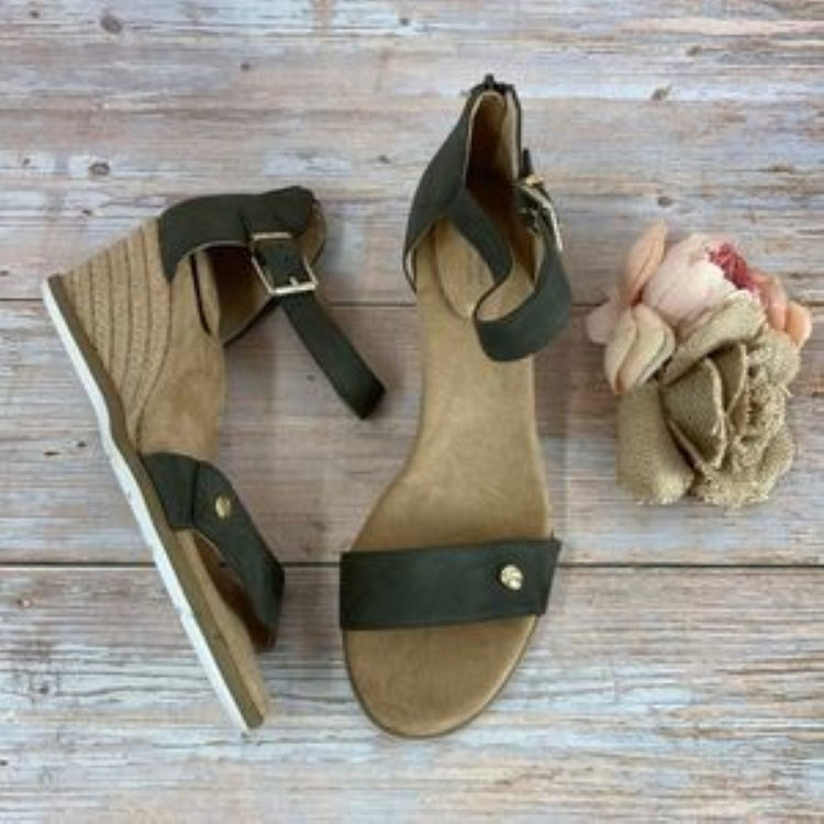 Giani Bernini Daytonn Wedge Sandals 10M
